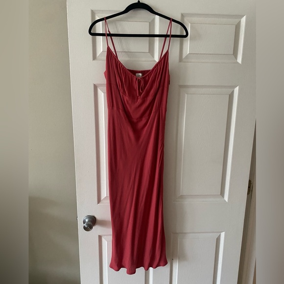 NWT Aritzia bellow midi dress - Picture 2 of 3